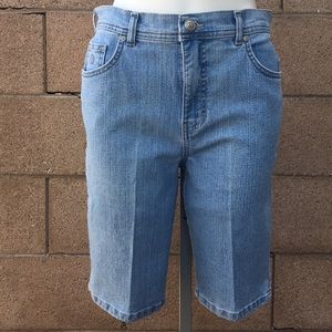 Gloria Vanderbilt Bermuda. Sz 8